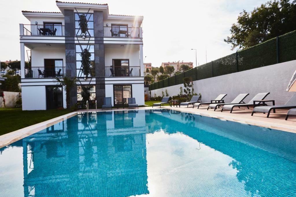 Ruwais Hotel Çeşme Zewnętrze zdjęcie
