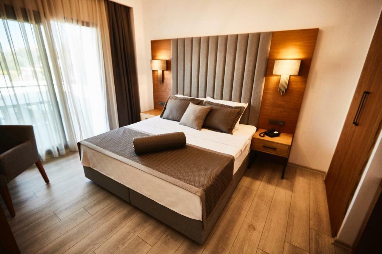 Ruwais Hotel Çeşme Zewnętrze zdjęcie